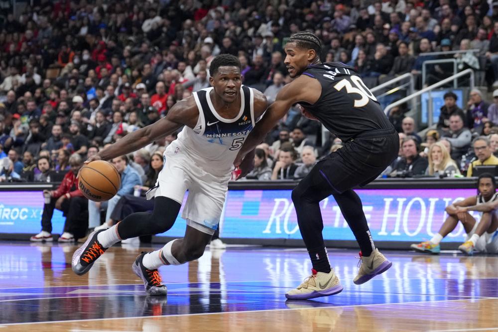 场均接近0 场均接近0