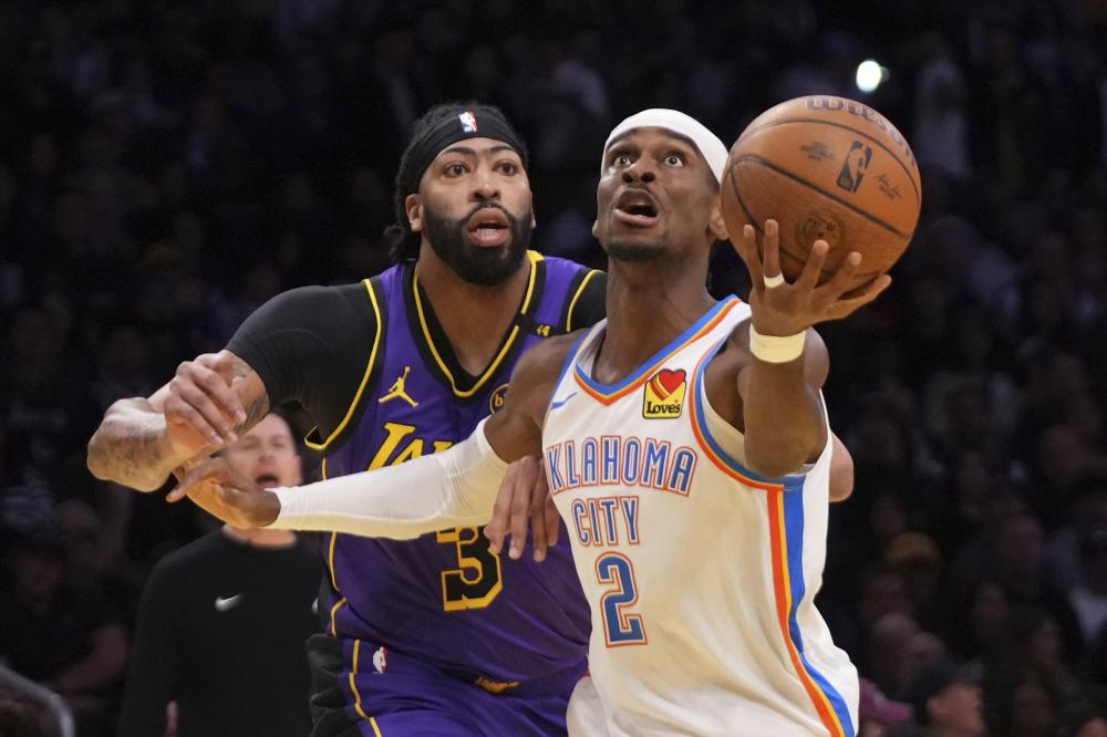 角球再度成 角球再度成