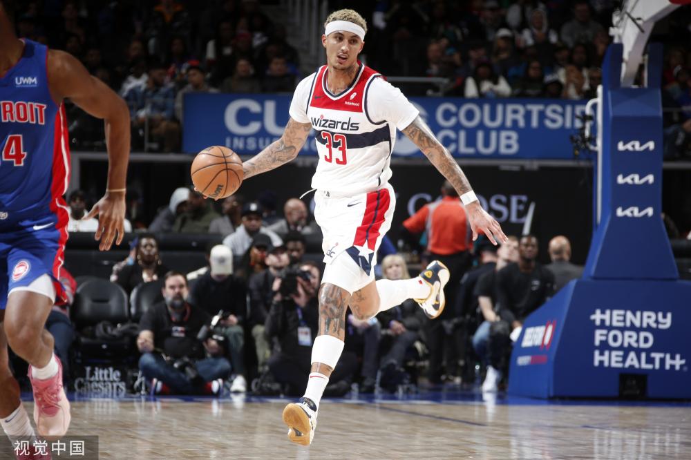 在本赛季首 在本赛季首